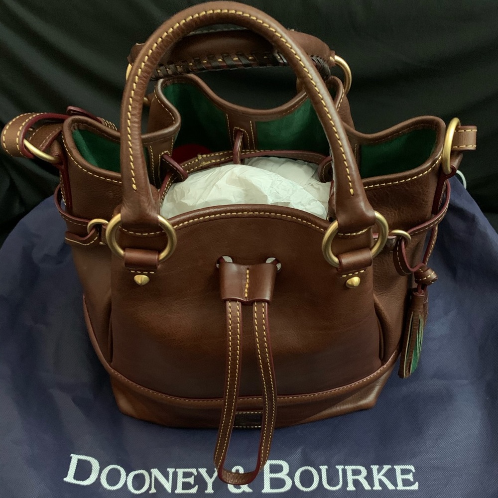 Dooney and Bourke Bag - Picture 3 of 6